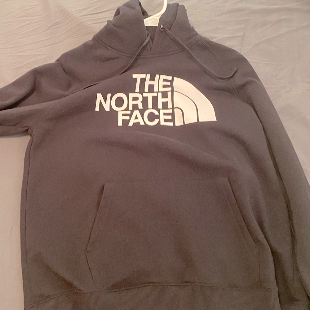 Women’s north face hoodie